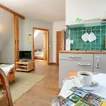 Gutshaus Ketelshagen ホームステイ