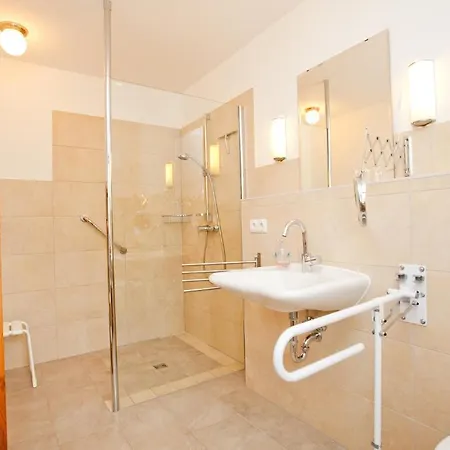 Gutshaus Ketelshagen 4* 푸트버스