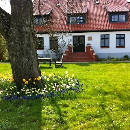 게스트하우스 Gutshaus Ketelshagen 4*